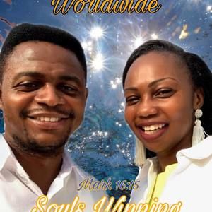 Meet your Posher, Pastor-victoria